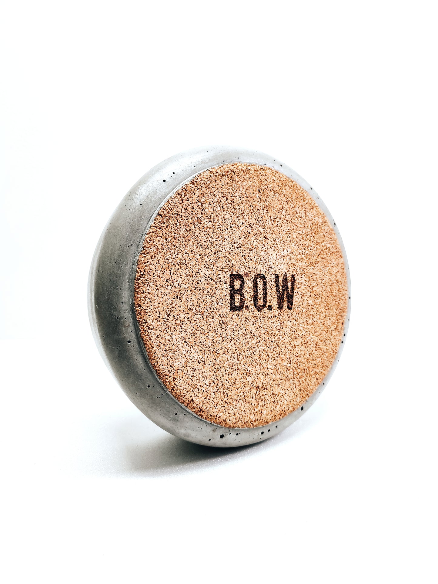 Contenant étanche rond en béton et liège